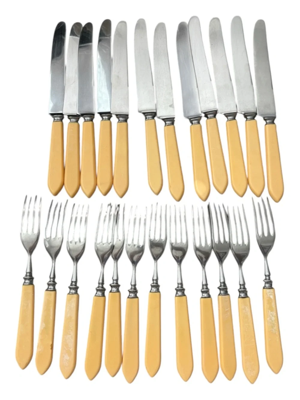 ViTG Russell Stainless 24 Pc Flatware Set Butterscotch Handles Mid Century USA